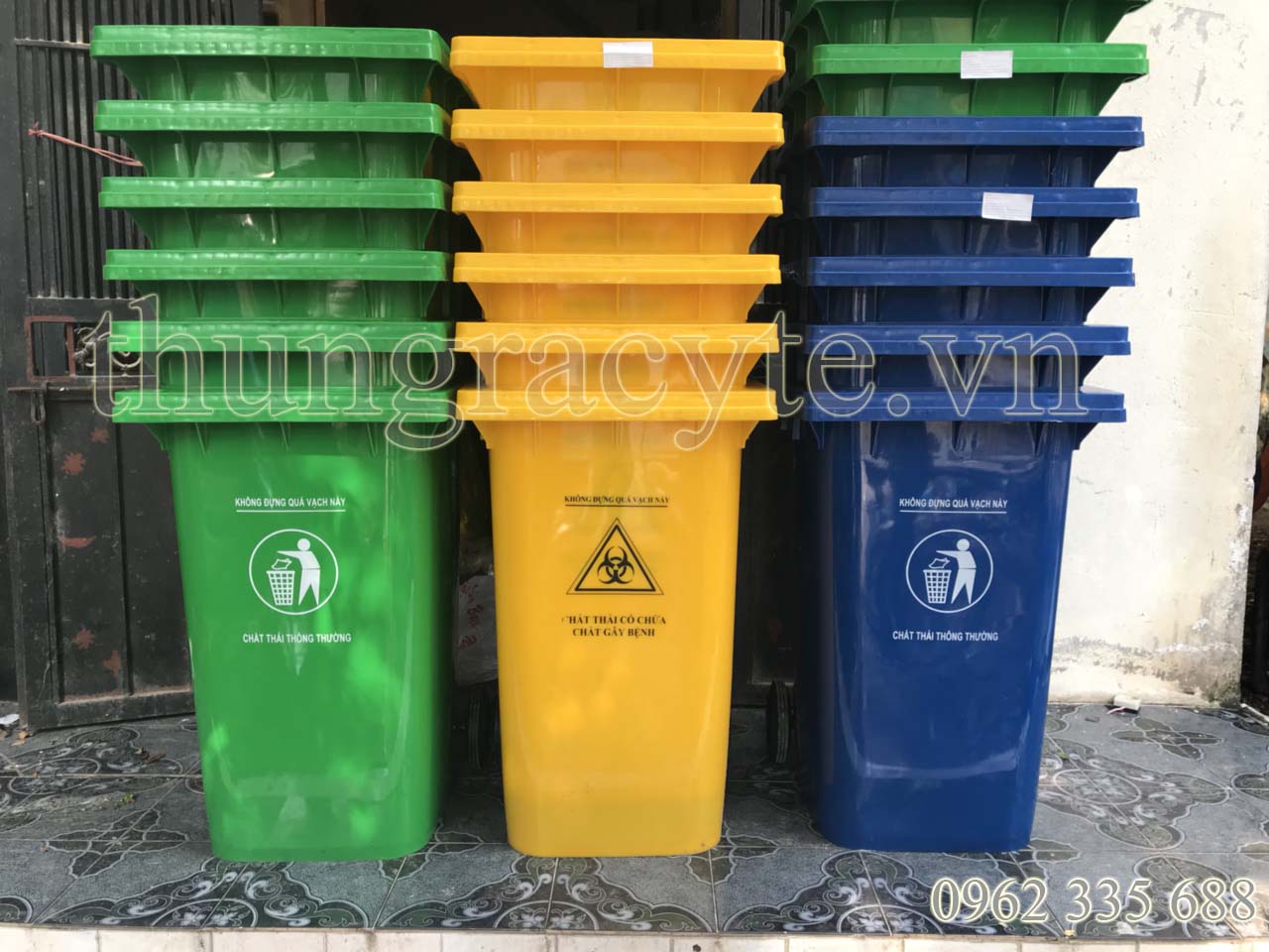 Top 5 mẫu thùng rác công cộng 240 lít giá rẻ tại Hà Nội