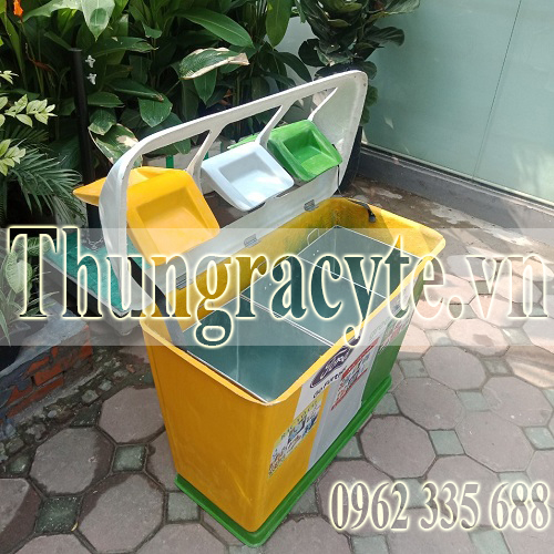 Thùng rác composite có 3 ngăn phân loại rác